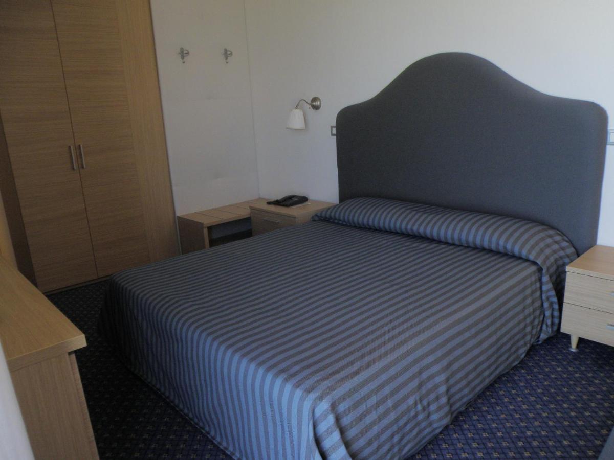 Hotel Delle Nazioni ليدو دي يسولو الغرفة الصورة