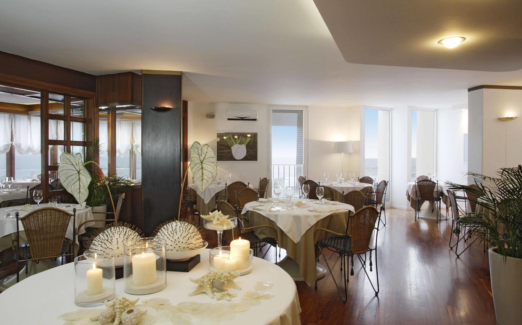 Hotel Delle Nazioni ليدو دي يسولو المظهر الخارجي الصورة